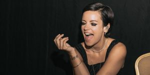 "Sweet Like Chocolate", Lily Allen e Dj Snoopy