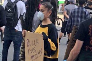 ariana grande manifestações