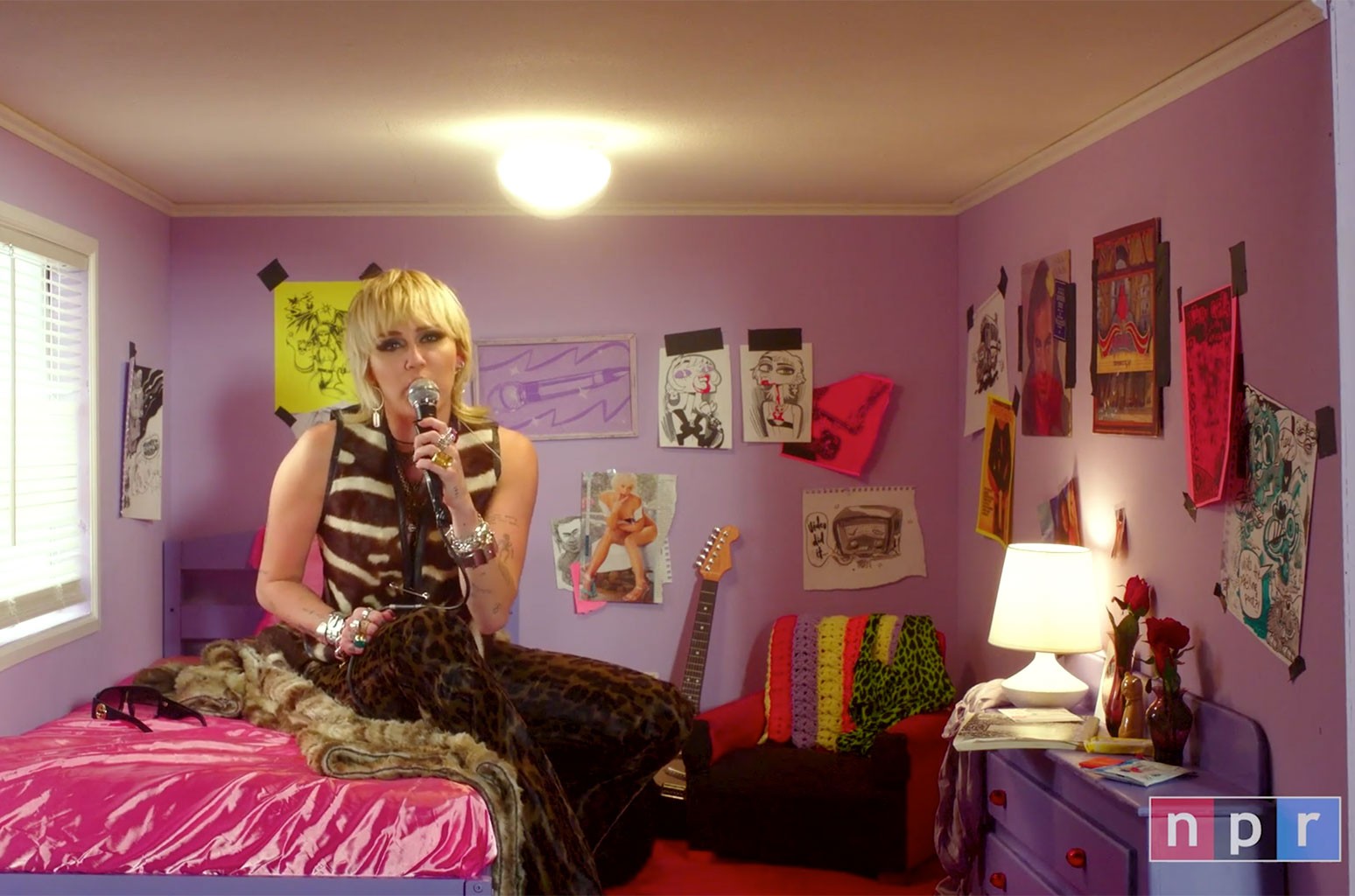 miley cyrus na apresentação do tiny desk