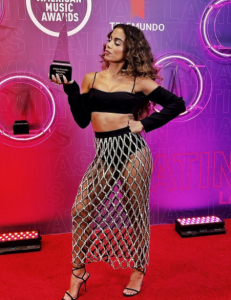 anitta no latin ama's