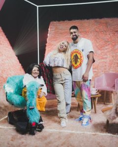Luísa Sonza, Pequena Lo e Dilsinho em foto para a estreia do "Prazer, Luísa"
