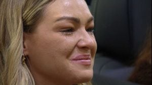 Bárbara se emociona no almoço do anjo no BBB22