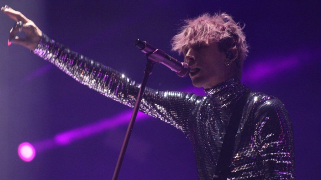 machine gun kelly lollapalooza
