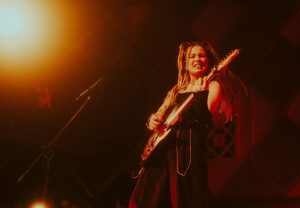 Carol Biazin, Show "Beijo de Judas" - Foto: Divulgação