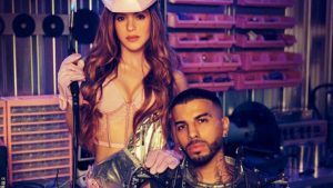 shakira rauw alejandro te felicito