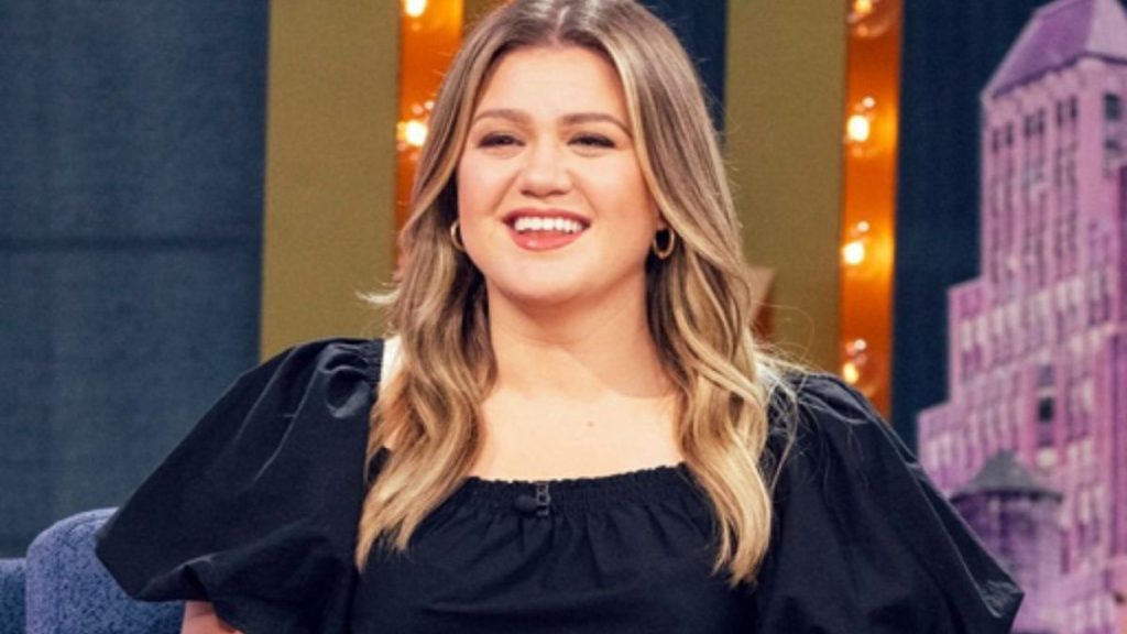 kelly-clarkson