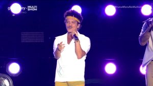 the town melhor show bruno mars