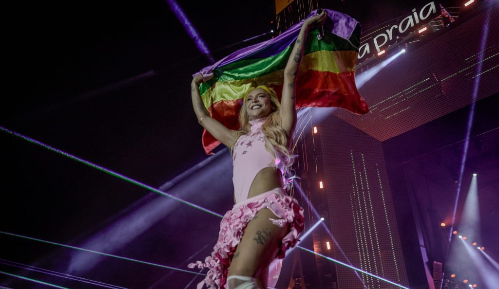 Pabllo Vittar no Na Praia em Brasília | Foto: Tarcísio Boquady/Tracklist