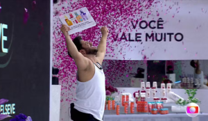 Lucca é o primeiro finalista do Estrela da Casa