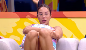 Renata chora durante desabafo no BBB 25