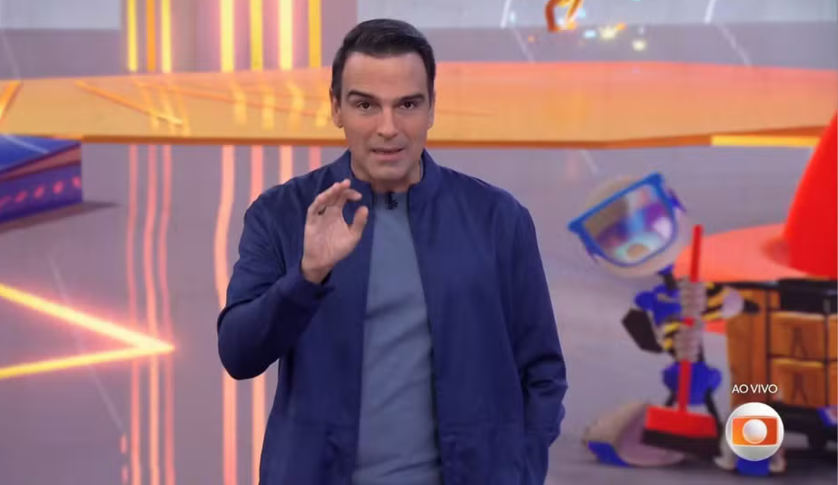 Tadeu Schmidt anuncia a Vitrine do Seu Fifi