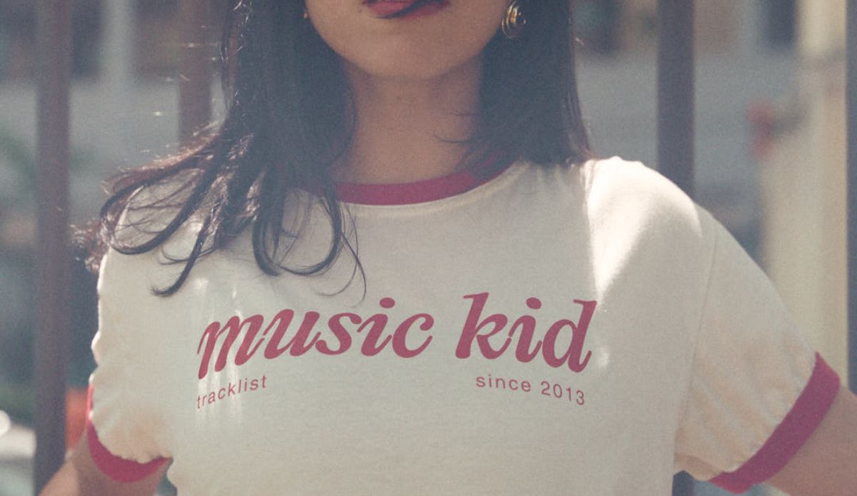 Tracklist x Winona Forever: conheça collab de camisetas para fãs de música e cultura pop