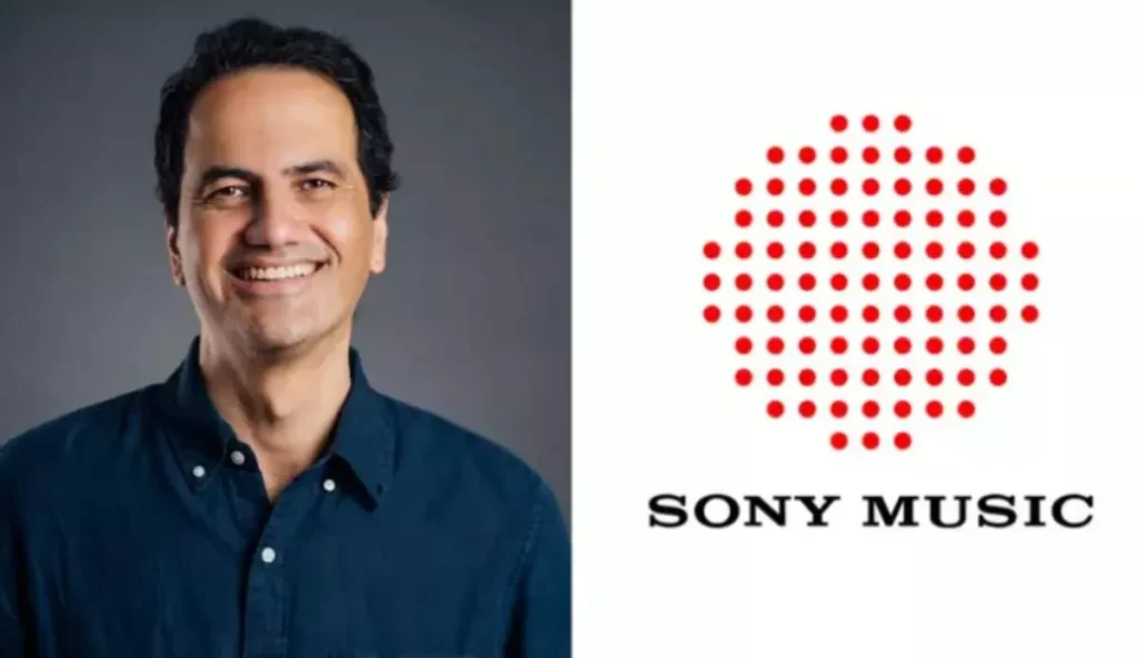 Montagem com duas imagens lado a lado: à esquerda, Ferando Cabral, novo CEO da Sony Music, um homem sorridente de cabelos escuros e camisa azul escura, e à direita, o logotipo da Sony Music, composto por um círculo formado por pequenos pontos vermelhos e o nome da empresa em letras pretas.