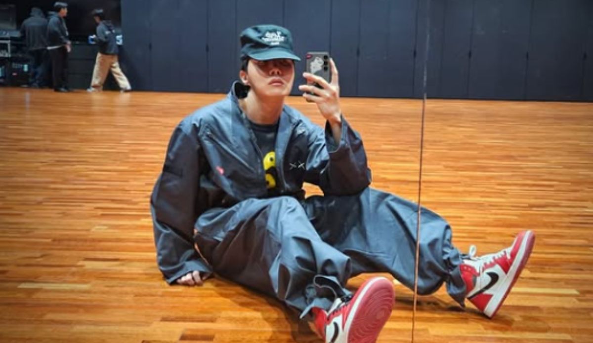 J-Hope anuncia novo álbum e dois novos singles para 2025