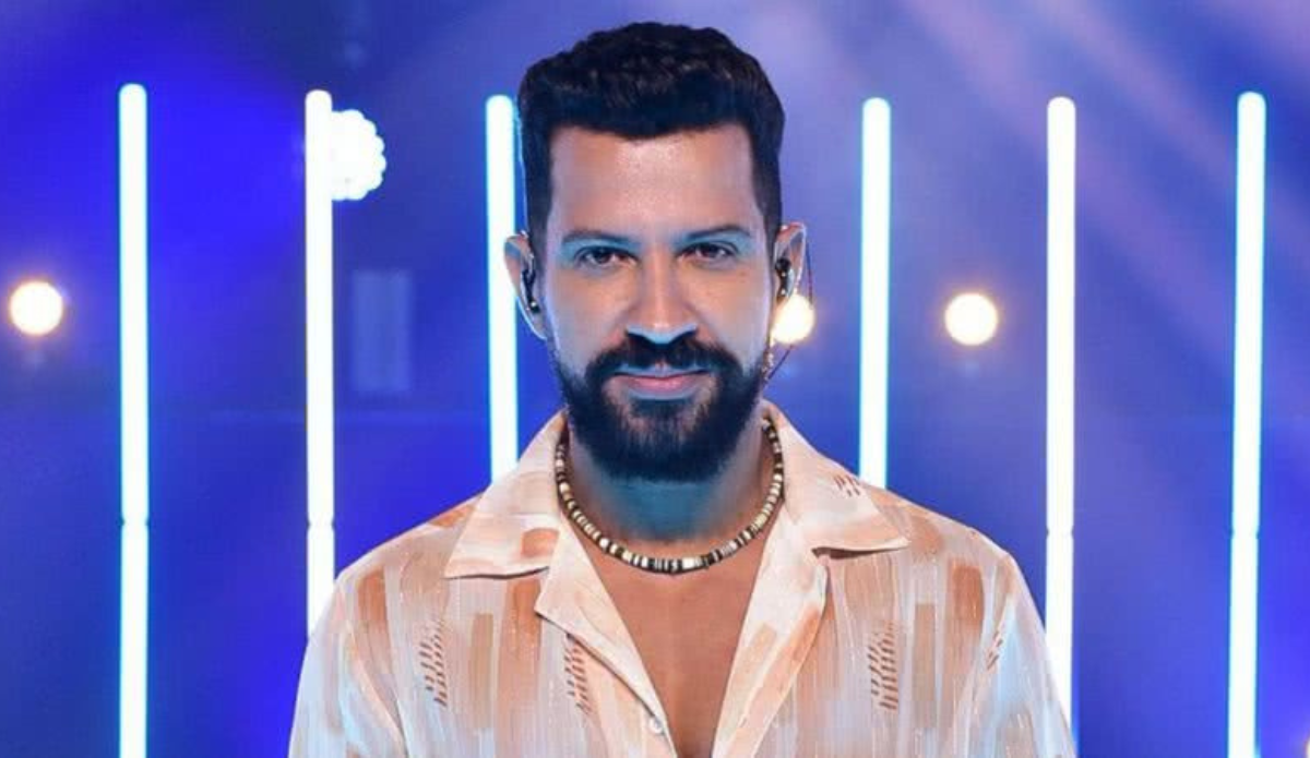 DENNIS vai comandar festa no BBB 25