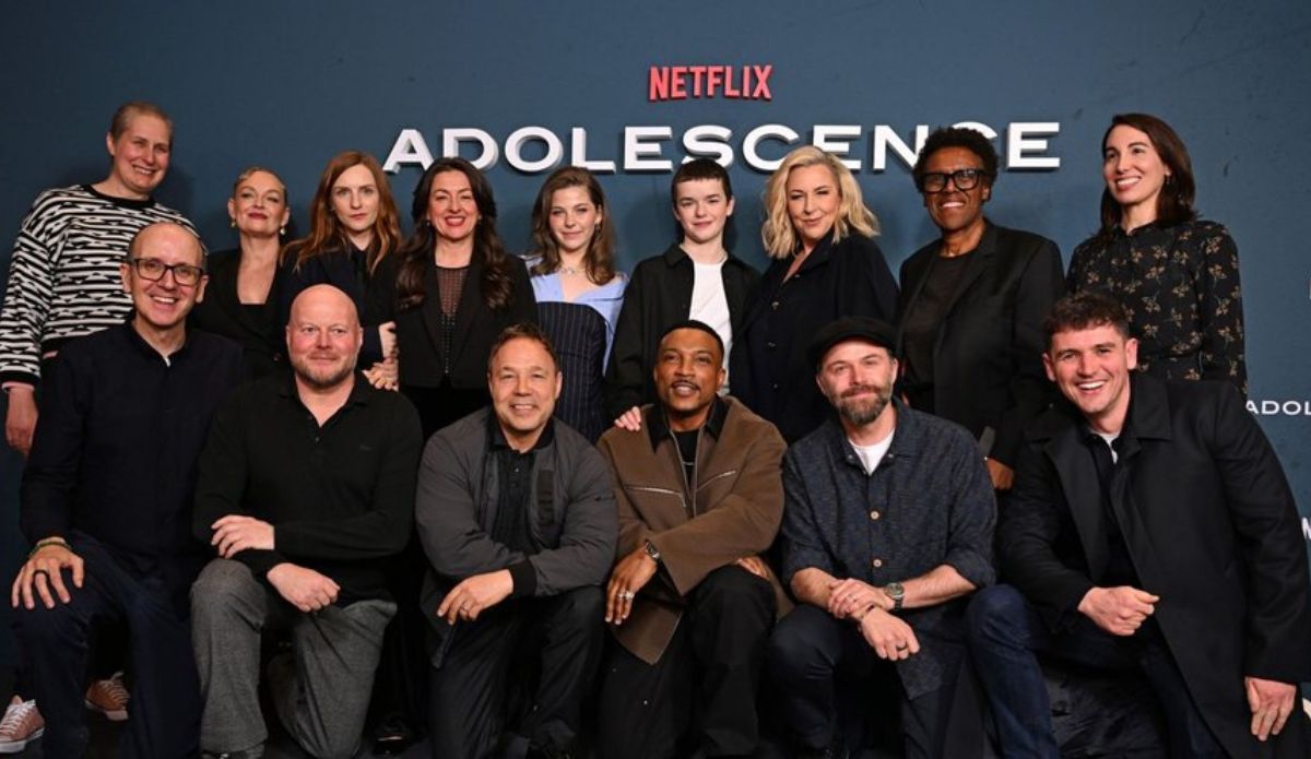 criadores-de-adolescência-série-netflix