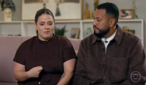 Tati Machado e o marido, Bruno Monteiro, durante entrevista ao Fantástico sobre a perda do filho Rael, no oitavo mês de gestação