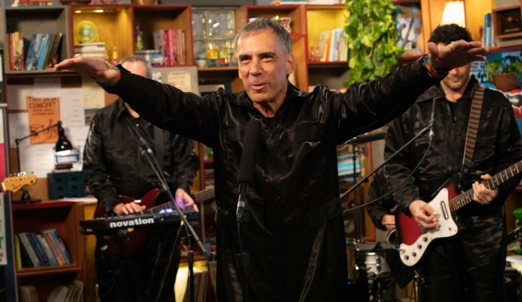 tiny desk brasil arnaldo antunes