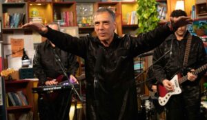 tiny desk brasil arnaldo antunes