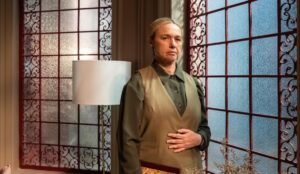 Helga (Kelzy Ecard) entra no elenco de Três Graças