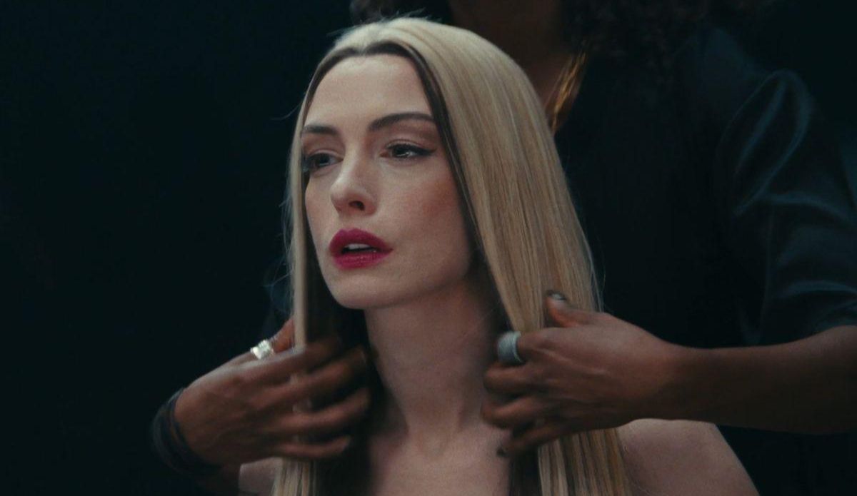 Anne Hathaway em "Mother Mary"