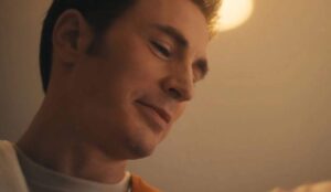 Close-up de Steven Rogers com expressão emocionada em cena do teaser de Vingadores: Doomsday.