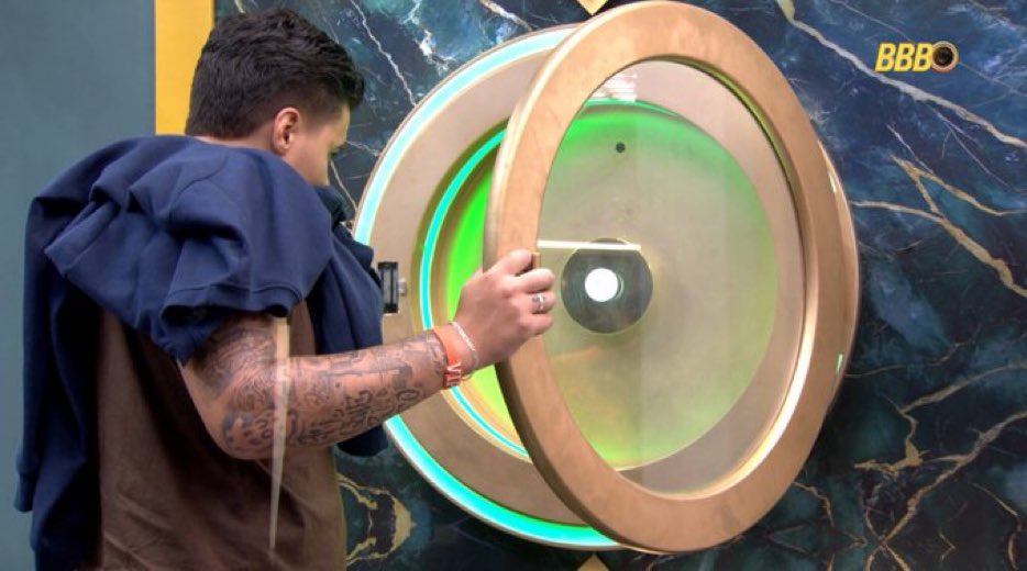 Pedro desiste do BBB 26 após sequência de conflitos na casa