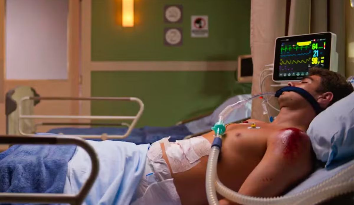 Davi aparece hospitalizado após grave acidente em cena de Dona de Mim na semana de 05 a 10 de janeiro