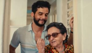Tânia Maria ao lado de Wagner Moura