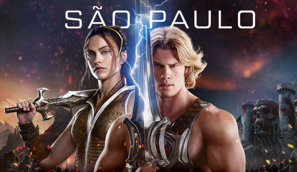 Nicholas Galitzine e Camila Mendes desembarcam no Brasil para um encontro especial com os fãs de "He-Man"