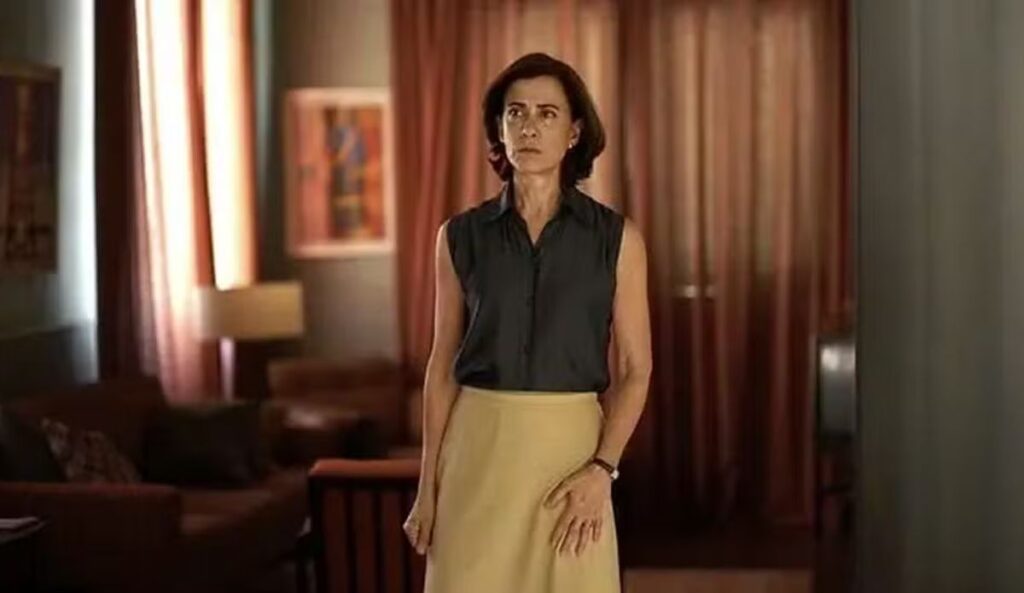 Fernanda Torres em cena de "Ainda Estou Aqui"