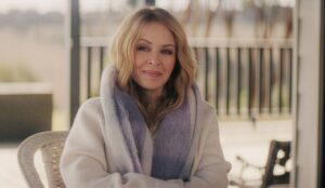 Kylie Minogue em trecho de seu documentário na Netflix