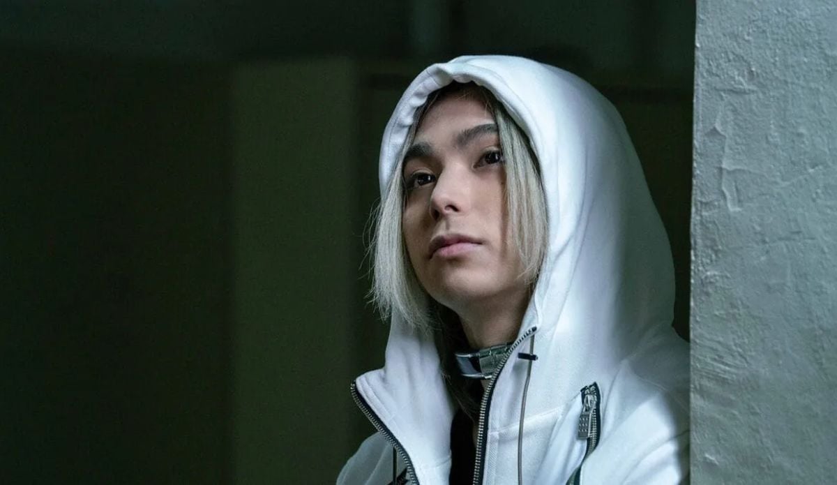 Nijiro Murakami como Chishiya em cena de Alice in Borderland