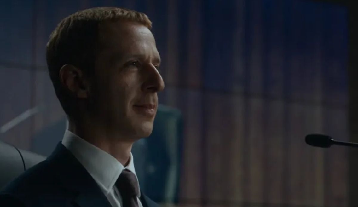 Jeremy Strong interpreta Mark Zuckerberg no trailer de “O Outro Lado das Redes”, novo filme ligado a “A Rede Social”