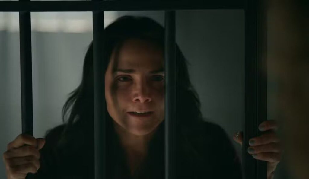 Adriana sai da cadeia em Quem Ama Cuida e inicia plano de vingança após condenação injusta na novela.